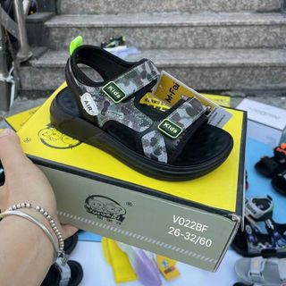 Sandal trẻ em quai ngang phong cách học sinh V022