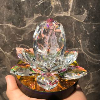 Tượng Quan Âm Đài Sen Pha Lê Để Trang Trí Taplo Xe Hơi, Xe Ô Tô, Bàn Làm Việc [Có Kèm Theo Nước Hoa]
