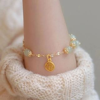 Lắc tay đá thiết kế