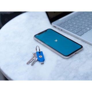 Yubikey 5 Security Key NFC - Thiết bị xác thực 2 yếu tố phần cứng