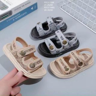 Sandal trẻ em quai ngang đính nút tròn F013 giá sỉ