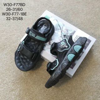 Sandal trẻ em màu đen viền màu đẹp W30