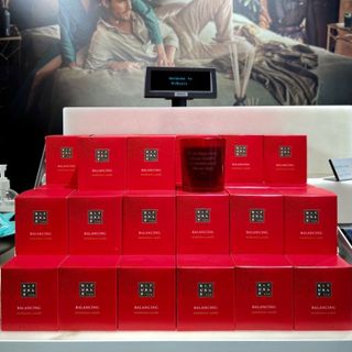 Nến thơm Rituals dòng classic với 6 mùi hương