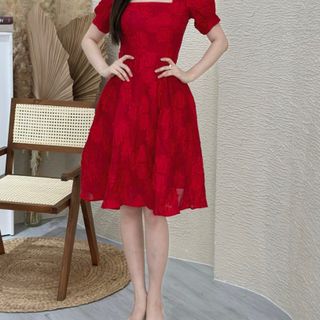 Đầm xòe cổ vuông, tay phồng, in hoa nổi - GR0255