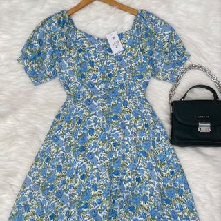 Đầm xòe hoa nhí vai thun đính nút - GR0249