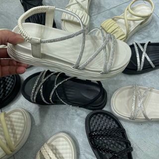 Dép sandal nữ đế cao su quai chéo đan xen WN02
