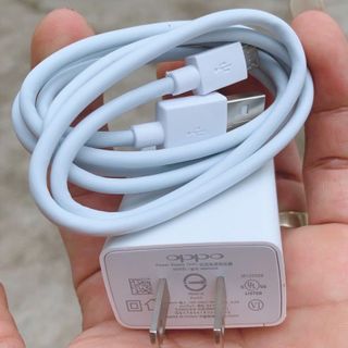 Củ sạc nhanh OPPO 10w báo sạc nhanh