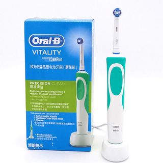 Bàn Chải Đánh Răng Điện Oral-B D12