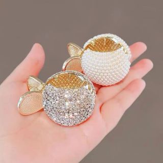 Kẹp tóc dinh đá, thời trang