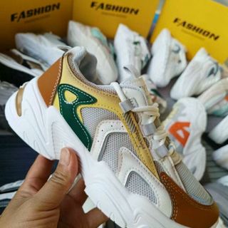 Giày thể thao nữ đế độn êm chân V451