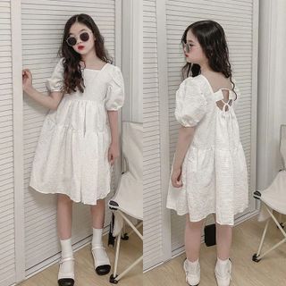 Váy babydoll trắng tay bồng xốp