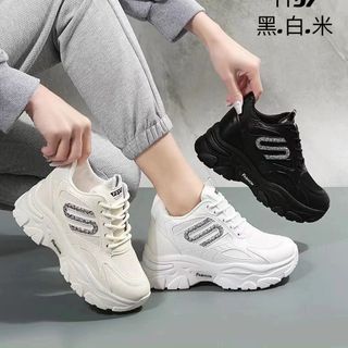 Giày thể thao nữ độn đế cái tính V472