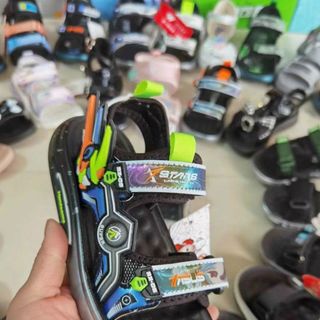 Sandal trẻ em chất mềm đẹp V485