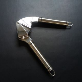 Dụng cụ ép tỏi đa năng DandiHome Inox 304 cao cấp - có đi kèm dụng cụ lột tỏi và dụng cụ vệ sinh