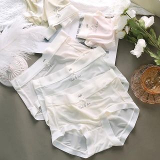Quần lót băng lụa cao cấp