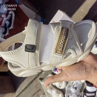 Sandal nữ quai ngang đi học V556