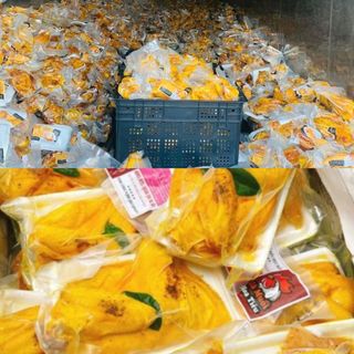 Gà ủ muối nửa con khay