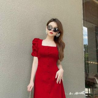 Đầm xoè xếp ly cổ vuông nút bọc hàng thiết kế sang trọng
