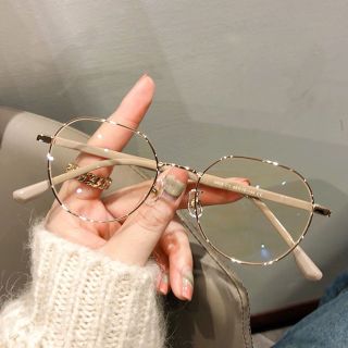 Mắt kính gọng cận cao cấp