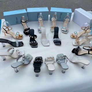 Sandal nữ gót vuông trongsang chảnh V609
