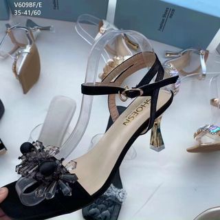 Sandal nữ gót vuông trongsang chảnh V609