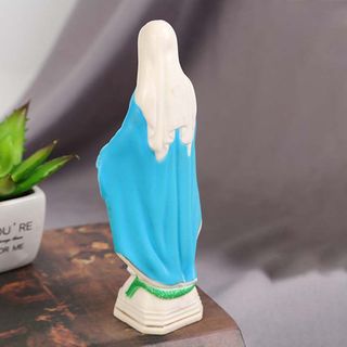 Tượng Đức Mẹ dang tay ban ơn,trang trí taplo ô tô, bàn làm việc, nhà cửa..được gia công cẩn thận,tỉ mỉ,mang lại may mắn
