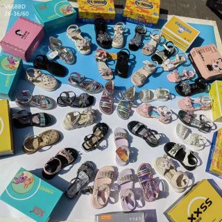 Sandal trẻ em kiểu dáng công chúa xinh xắn V668