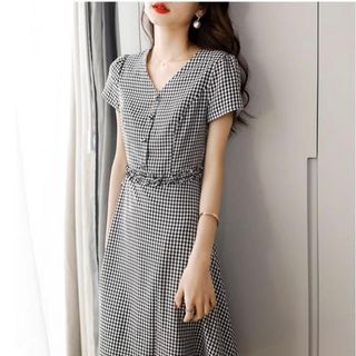 ĐẦM XÒE CARO NHÚN EO NÚT BỌC – DT1723