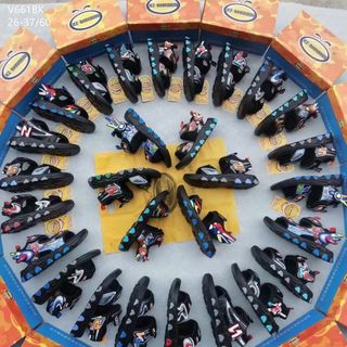 Sandal trẻ em màu đen quai ngang dán đẹp V661