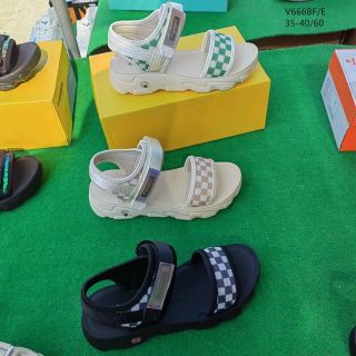 Sandal nữ quai ngang caro đẹp đế cao su êm chân V664 giá sỉ