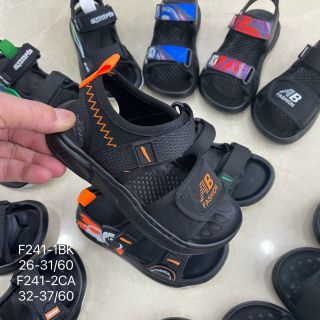 Sandal trẻ em màu đen phối quai ngang F241