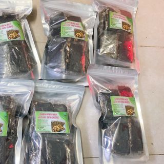 Thanh rong biển kẹp hạt dinh dưỡng