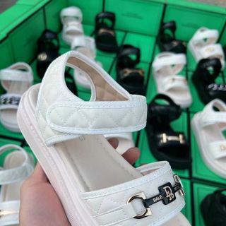 Sandal nữ quai ngang đế bánh mỳ R005 giá sỉ