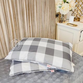 Gối muji kẻ xuất Nhật