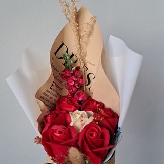 Hộp hoa để bàn làm việc
Sản phẩm quà tặng 8/3