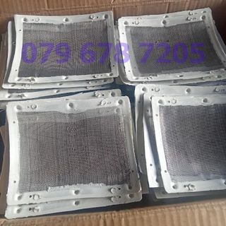 GÓC LƯỚI INOX VIỀN NHỰA
