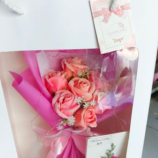 set bó hoa hồng sáp 7B + túi giấy + đèn nháy + thiệp hoa khô, quà tặng ngày lễ 8/3, 14/2, 20/10, 20/11