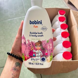 [ TẶNG GEL RỬA TAY 100ML ] Gel tắm tạo bọt cho trẻ em Bobini Fun mềm mịn hương mâm xôi 1+ tuổi 500ML