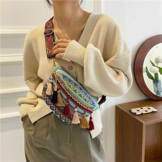 Túi đeo chéo thổ Cẩm