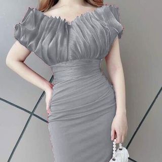 Đầm body trễ vai xếp ly ngực