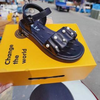 Sandal trẻ em quai ngang nhún đính ngọc trai xinh xắn V731