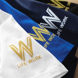 Áo thun cotton nam, áo phông cổ tròn nam cao cấp, chất vải cotton 2 chiều dày dặn dệt chính phẩm đồng bo. Styles unisex Nam hay Nữ diện đều đẹp. In nhũ vàng & in nhũ bạc xịn sò, bao bong tróc - size từ 55kg - 95kg.