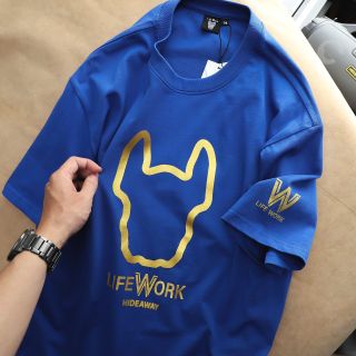 Áo thun cotton nam, áo phông cổ tròn nam cao cấp, chất vải cotton 2 chiều dày dặn dệt chính phẩm đồng bo. Styles unisex Nam hay Nữ diện đều đẹp. In nhũ vàng & in nhũ bạc xịn sò, bao bong tróc - size từ 55kg - 95kg.