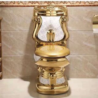 Bồn cầu 2 khối mạ vàng phong cách hoàng gia cực kỳ sang trọng