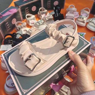 Sandal trẻ em quai ngang đế bánh mỳ êm chân V812