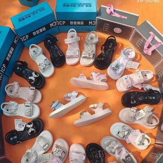 Sandal trẻ em quai ngang đế bánh mỳ êm chân V812