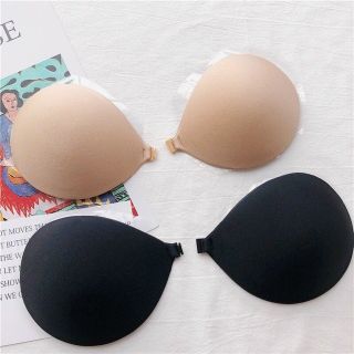 Su dán ngực cài trước