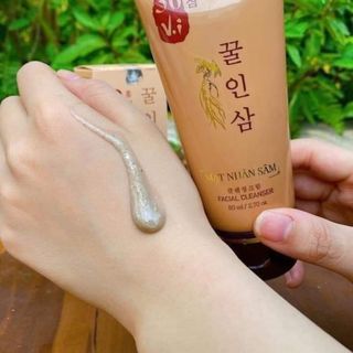 Sửa rửa mặt nhân sâm 36 vị