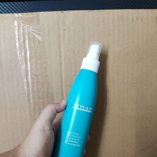 Xịt dưỡng tiwan