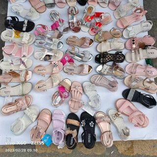 Sandal trẻ em quai ngang kiểu xinh xắn V833